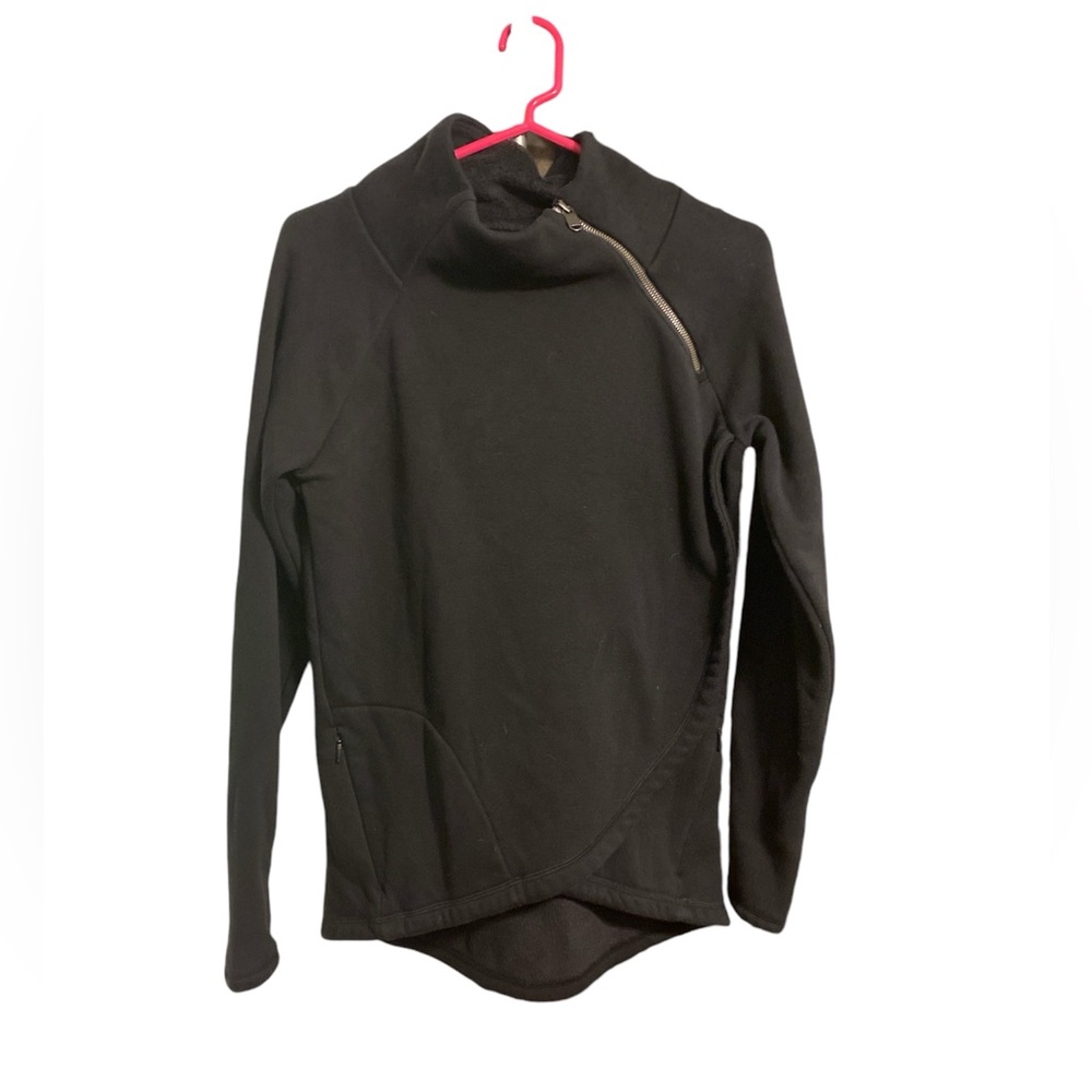 Athleta black asymmetrical sweatshirt